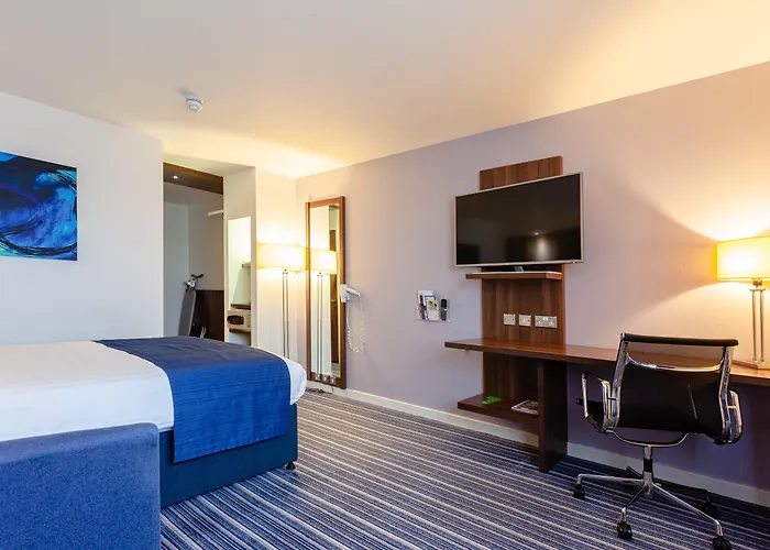 Doubletree By Hilton Edinburgh Airport
