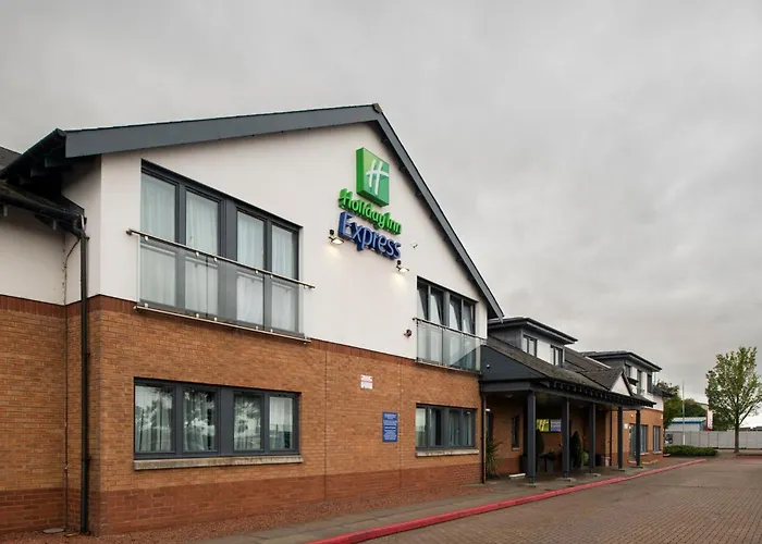 Holiday Inn Express Edinburgh Airport By Ihg